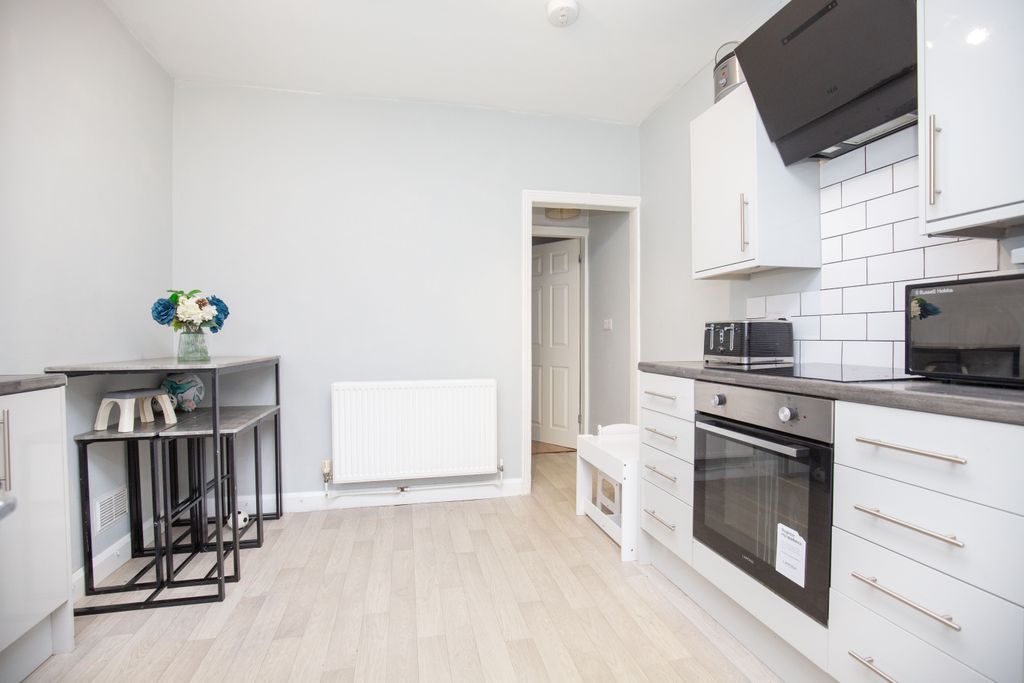 Property photo 3 of 16 Mw-10456