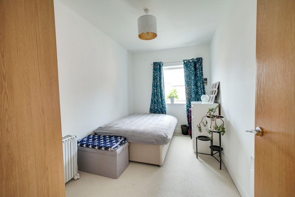 Additional image 11 of 2 bed flat for saleEast Dock, The Wharf, Linslade LU7