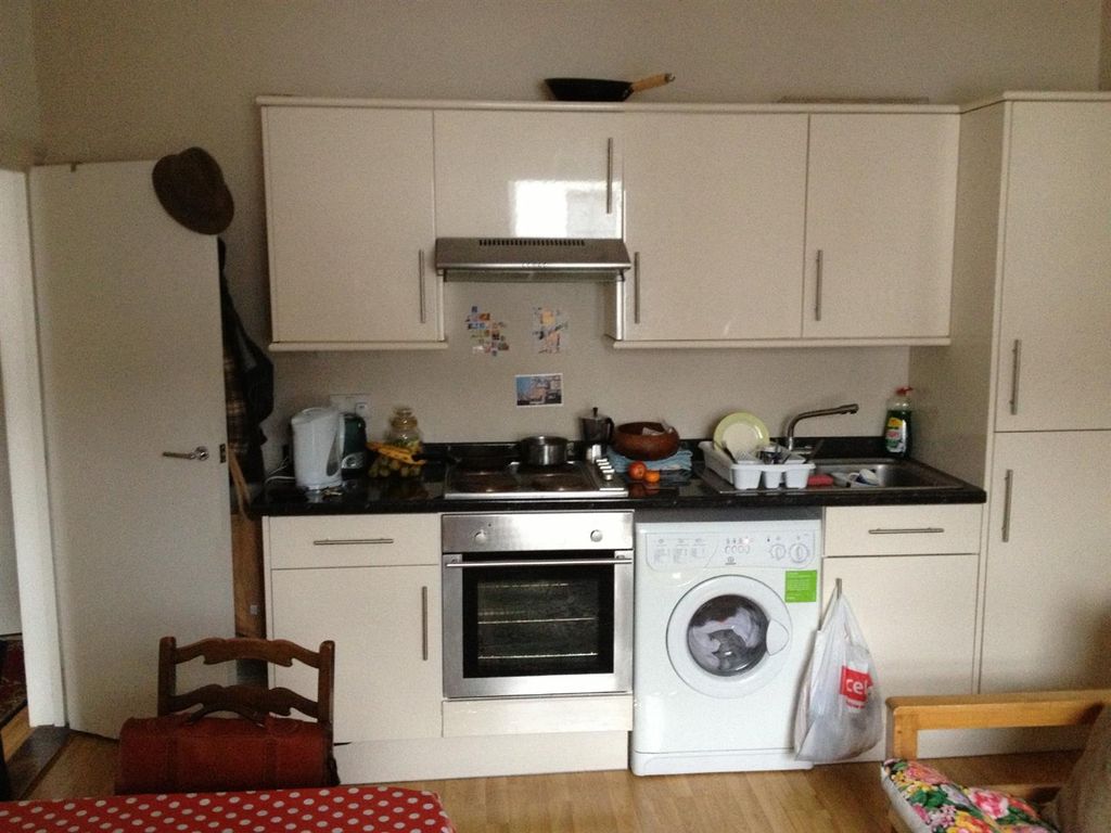 Property photo 2 of 4