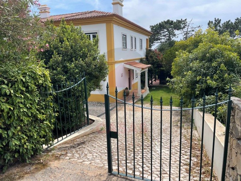 Property photo 3 of 40