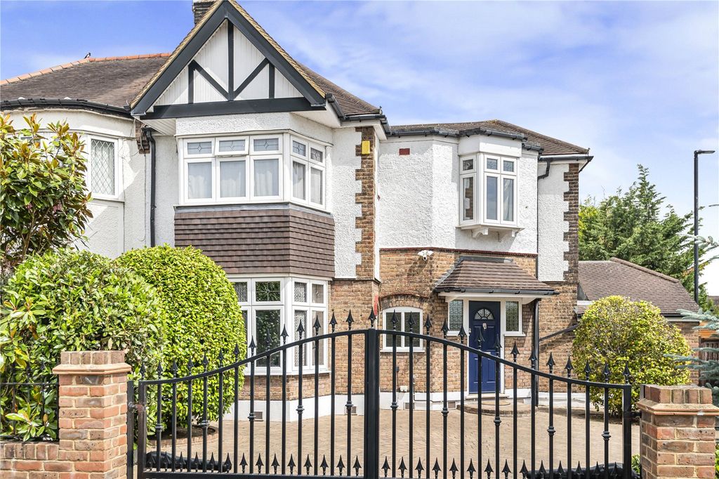 Property photo 2 of 22 Picture No. 32