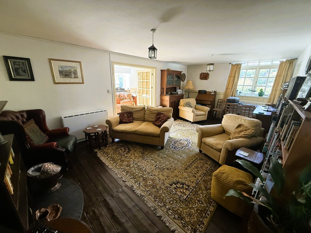Property photo 2 of 26