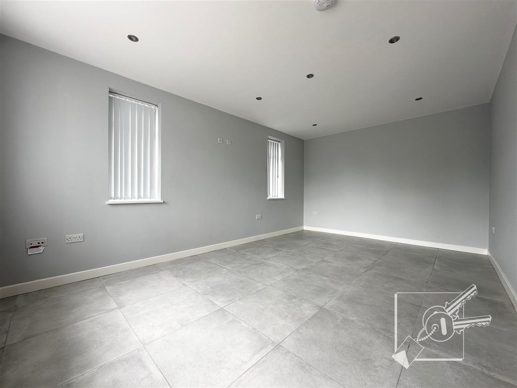Property photo 2 of 30 Living Room
