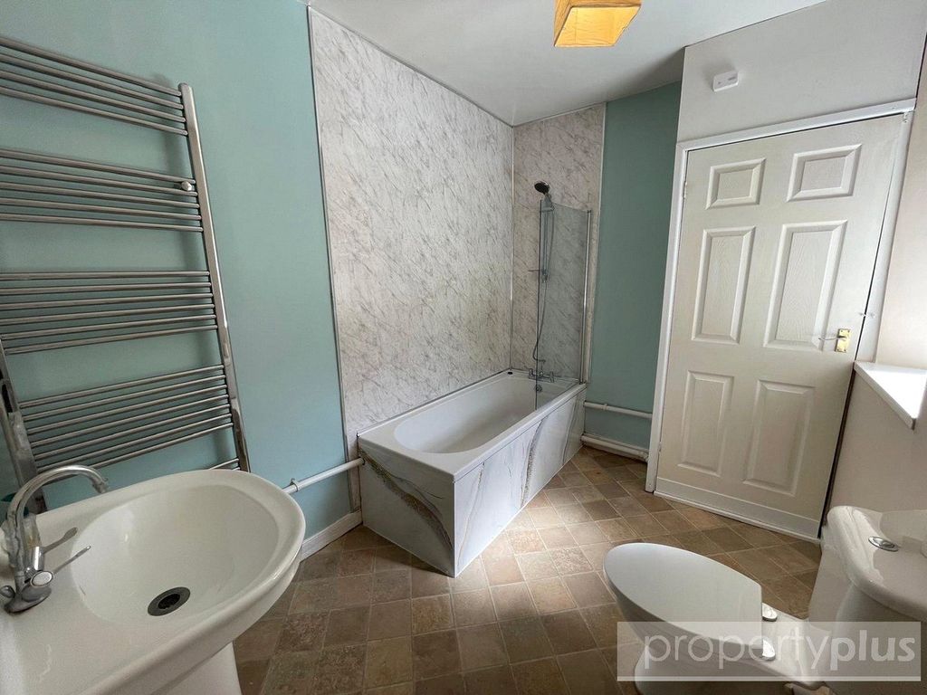 Property photo 3 of 6 Picture No. 09