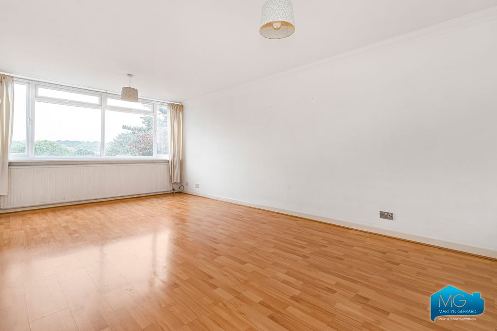 Property photo 2 of 15 Picture No. 61