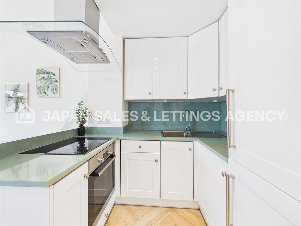 Property photo 1 of 6 Cam04401G0-Pr0116-Still003.Jpg