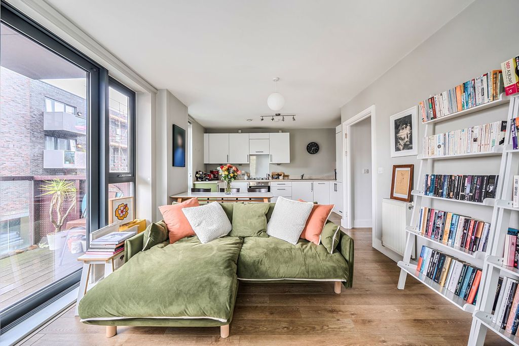 Property photo 2 of 16