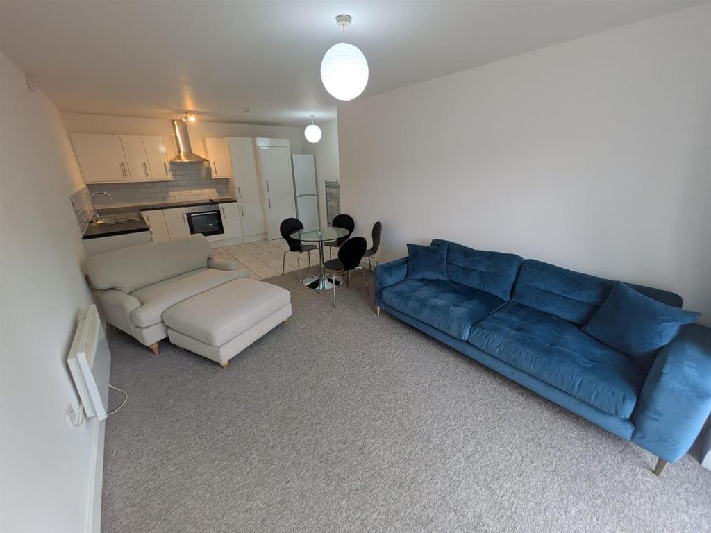 Property photo 3 of 16 Lounge Diner