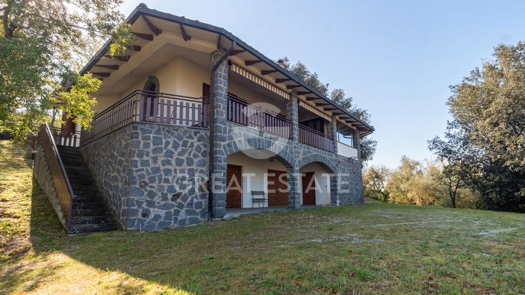 Property photo 1 of 34