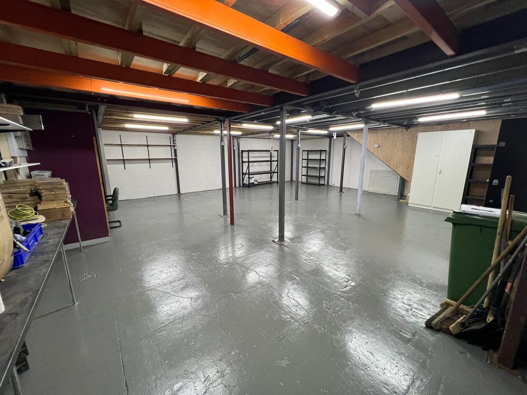 Property photo 2 of 3