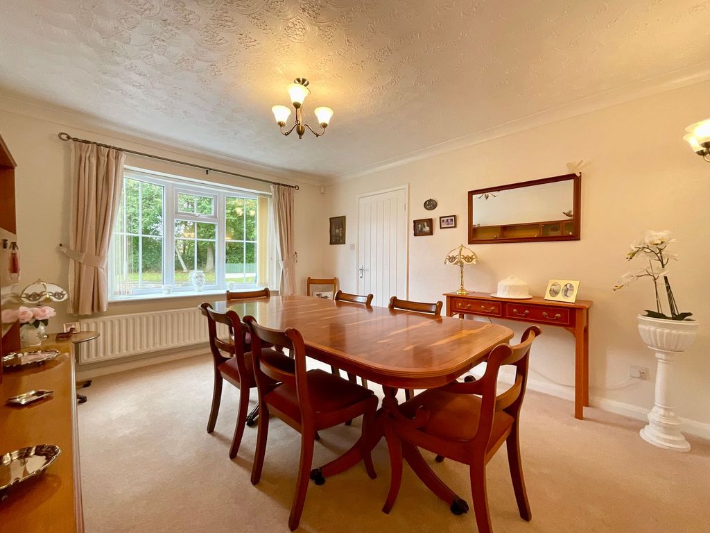 Property photo 3 of 26