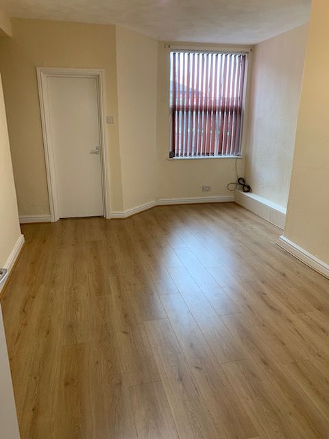 Property photo 1 of 5 99 Heald Place