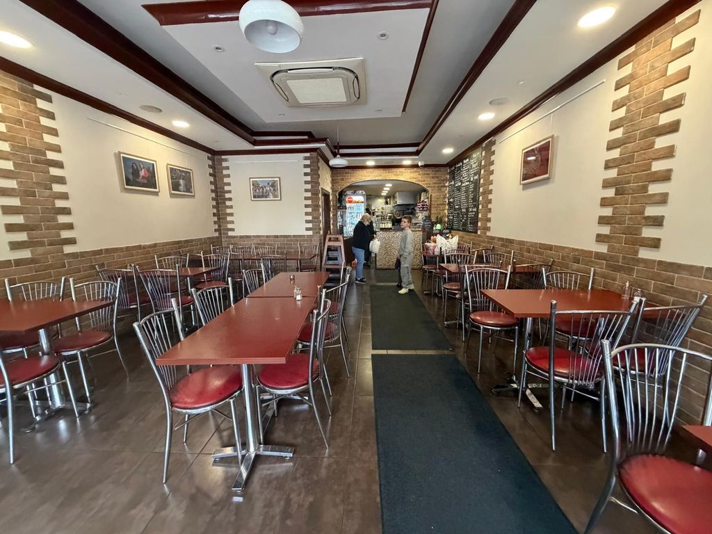 Property photo 1 of 3