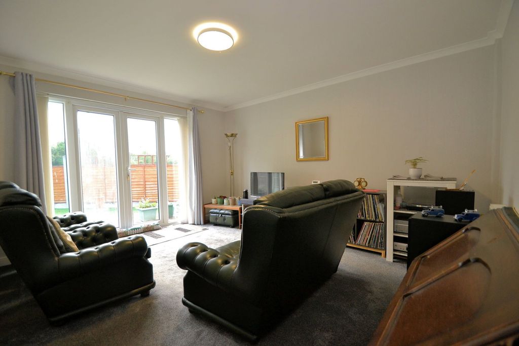 Property photo 3 of 18