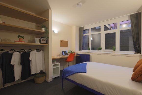 Property photo 3 of 19 9034171.Jpg