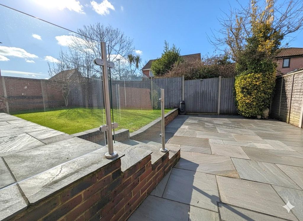 Property photo 2 of 20 Gemini_Generated_Image_5Dw6Pu5Dw6Pu5Dw6.Jpg