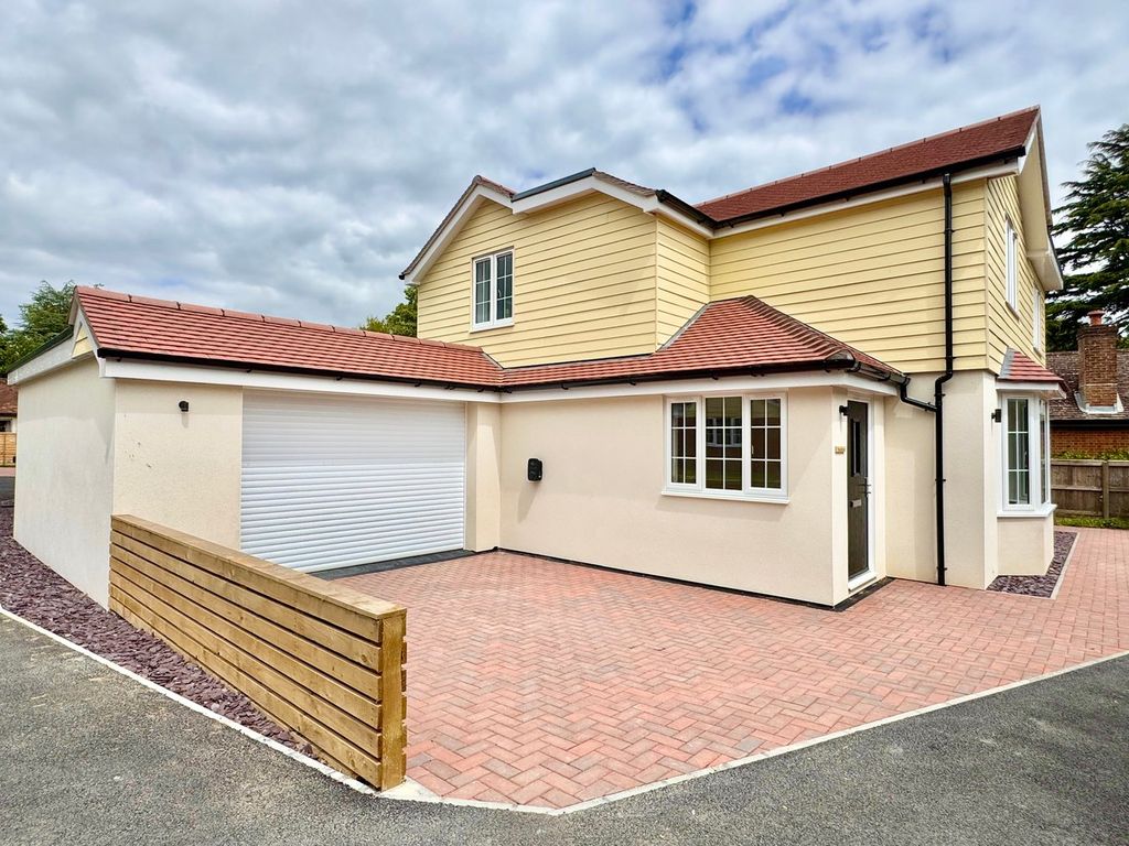 Property photo 1 of 21