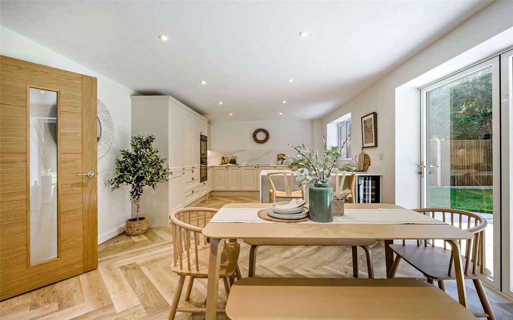 Property photo 2 of 23 Picture No. 08