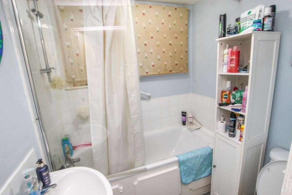 Property photo 3 of 5