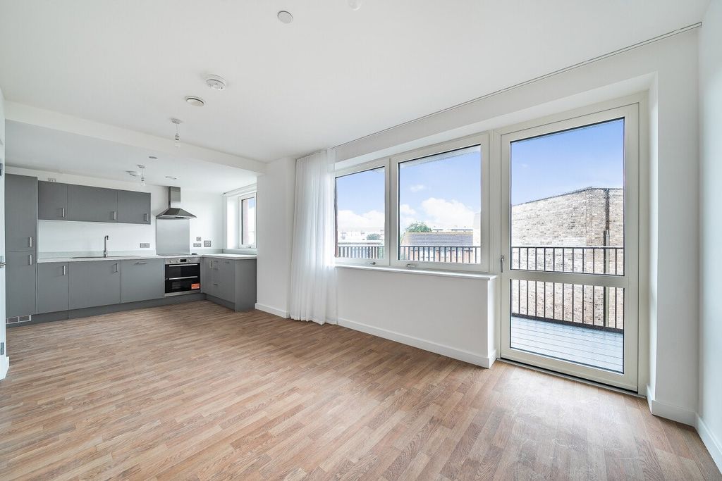 Property photo 2 of 7 Picture No. 02