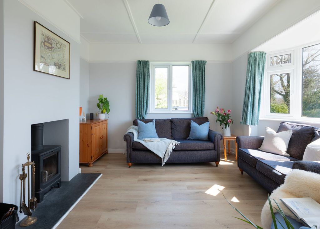 Property photo 3 of 13 67F91A62A306A_Painsdale-2