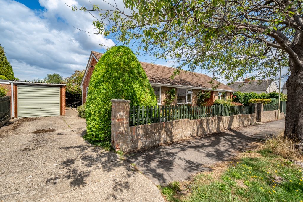 Property photo 2 of 22