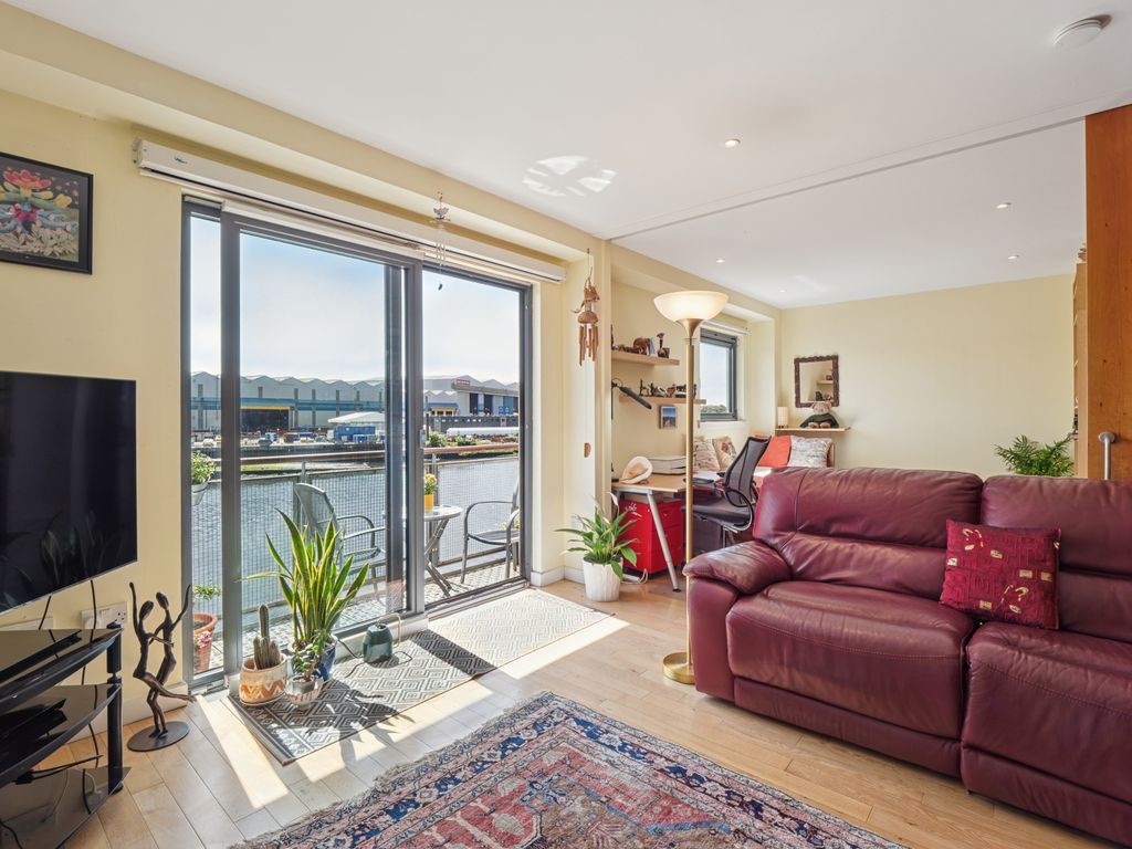 Property photo 3 of 39 2