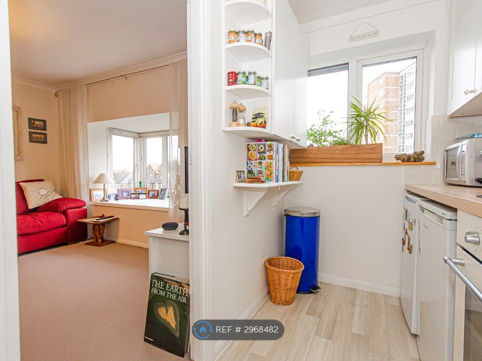 Property photo 3 of 10