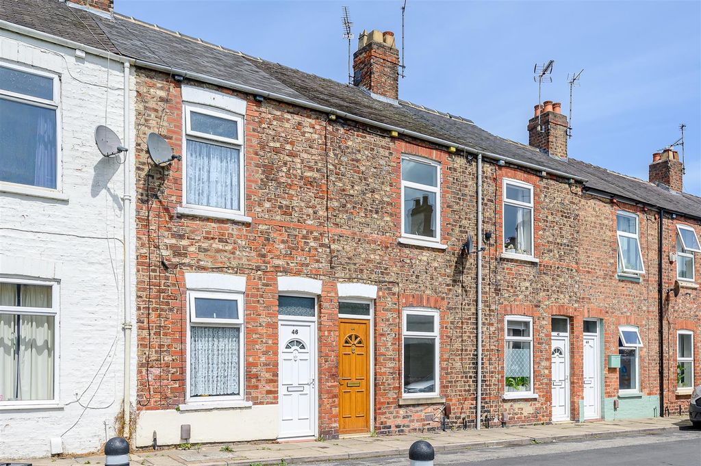 Property photo 1 of 10 External