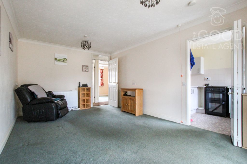 Property photo 3 of 15