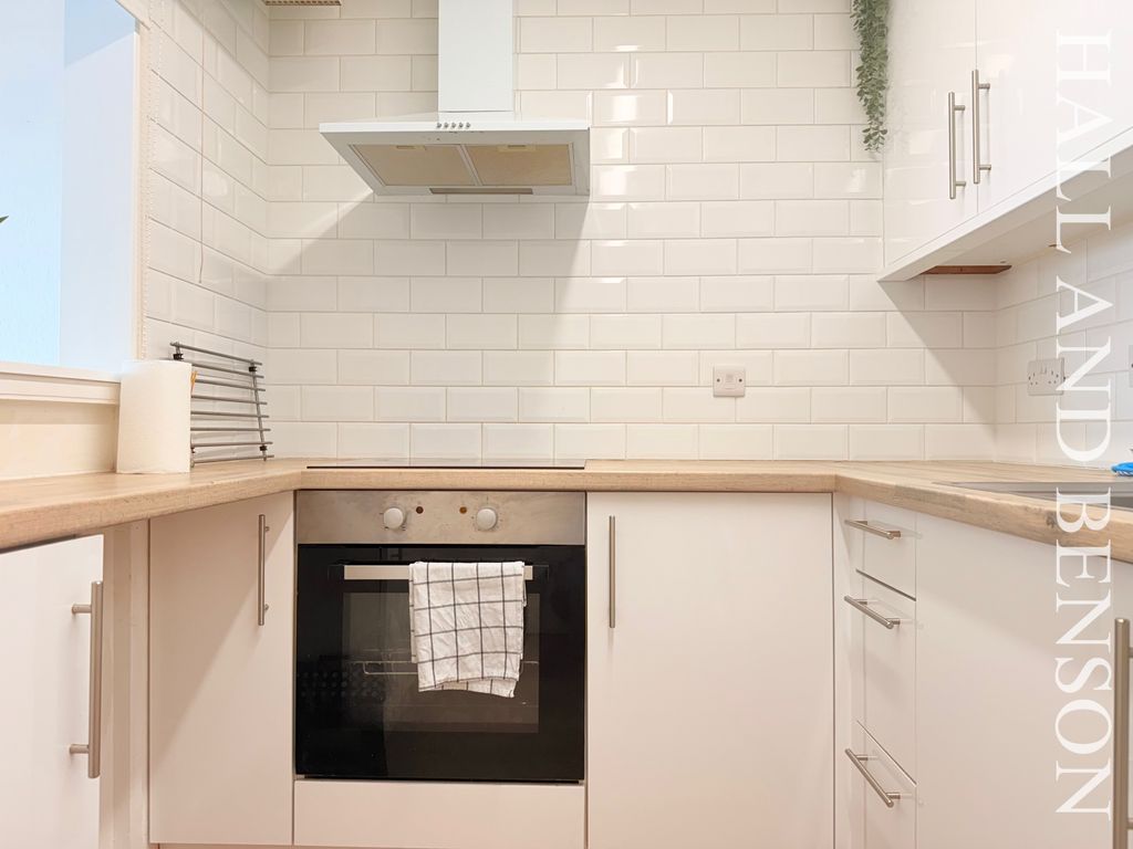 Property photo 2 of 12 Image