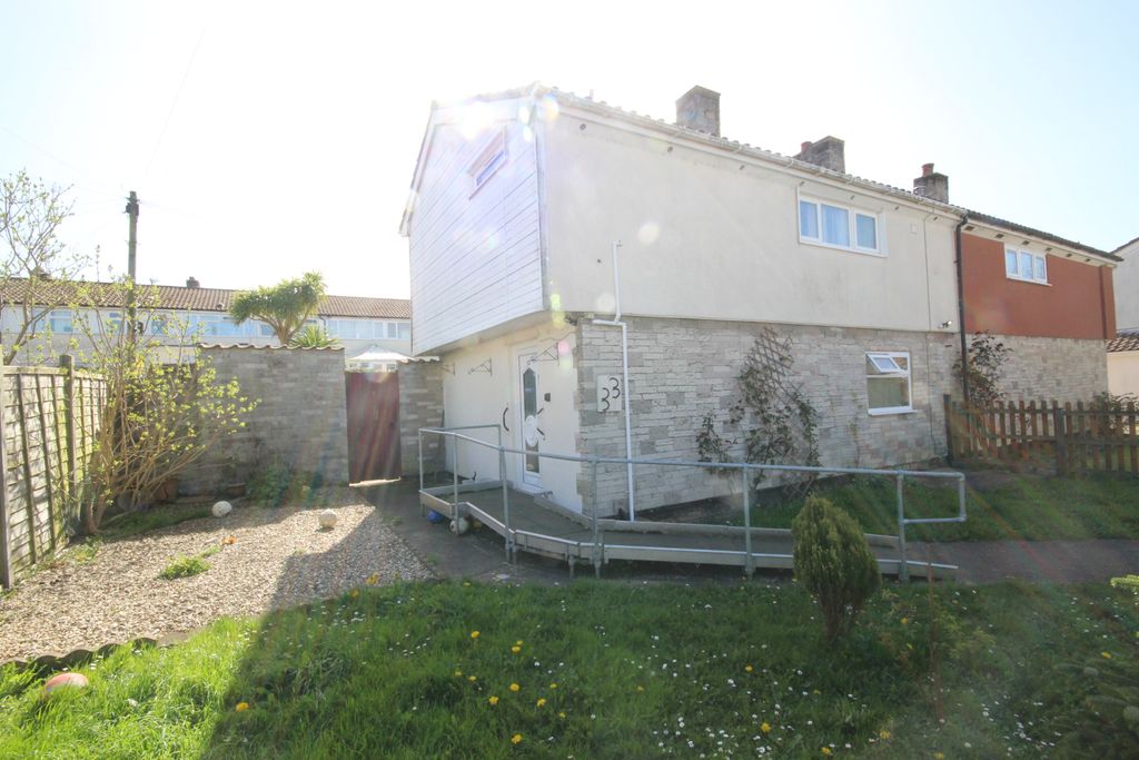 Property photo 2 of 10