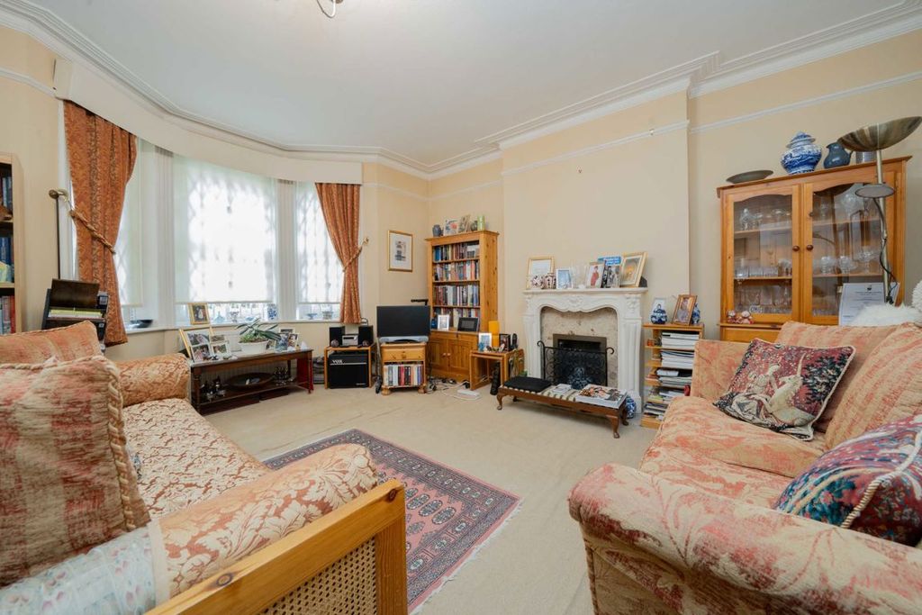 Property photo 2 of 5