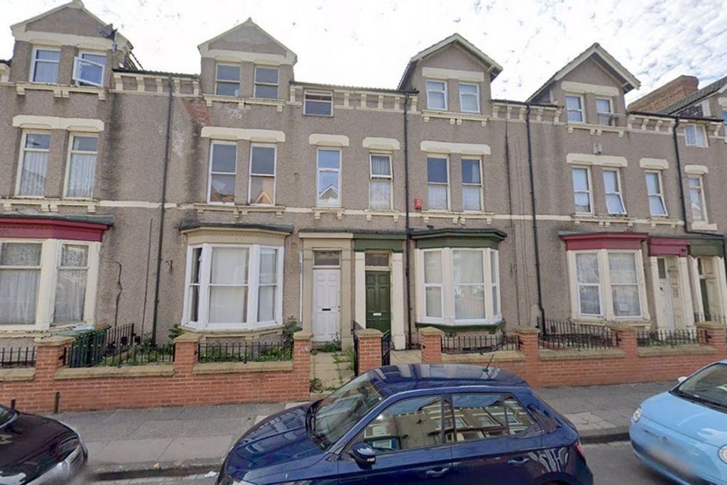 Property photo 1 of 8