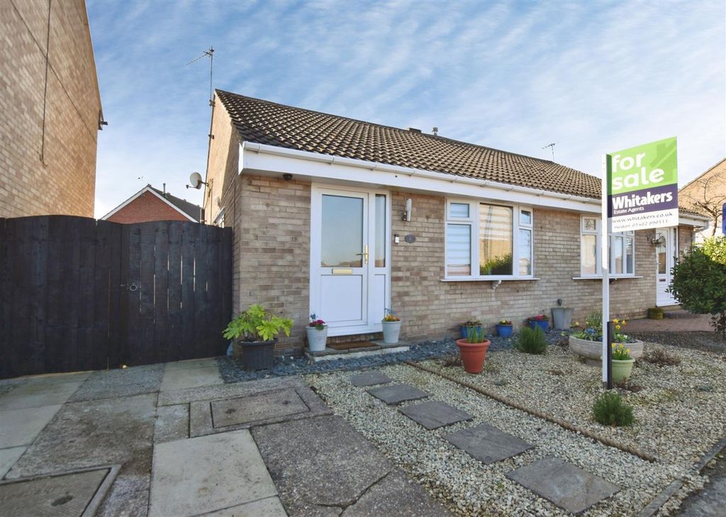 Property photo 1 of 25 394c88F9-Front 20A.Jpg