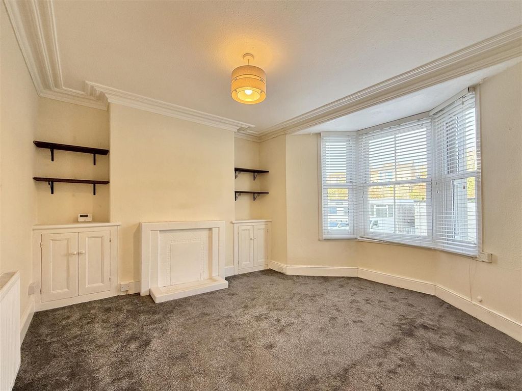 Property photo 2 of 12 Living Room.Jpeg