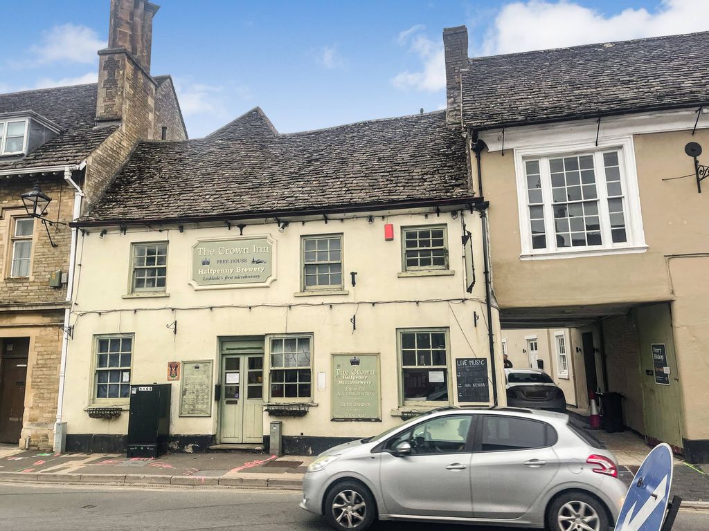 Property photo 1 of 25 The Crown Inn, High Street, Lechlade Gl7 3Ae