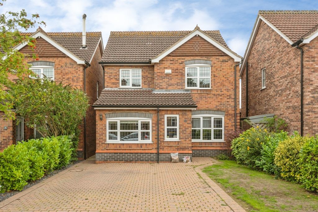 Property photo 1 of 40