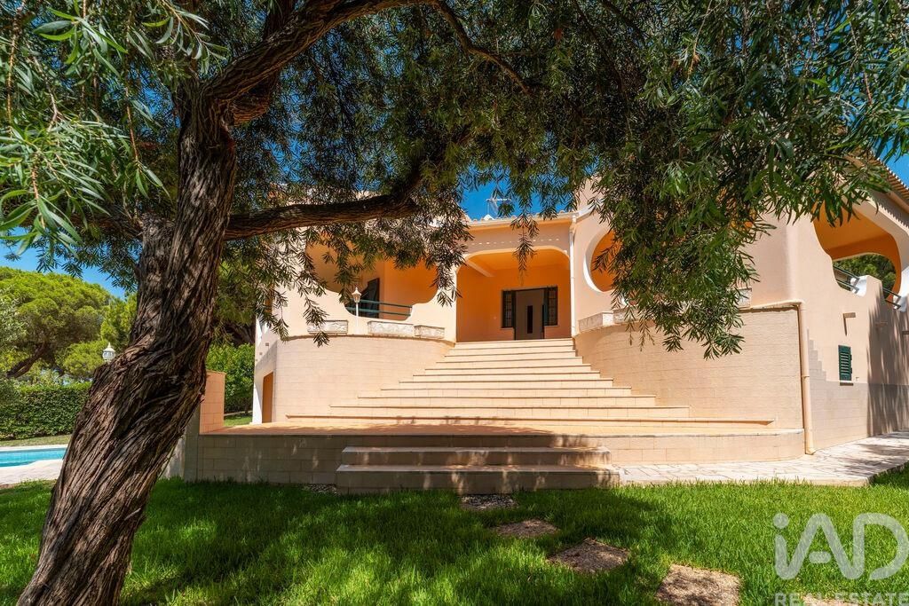 Property photo 2 of 26