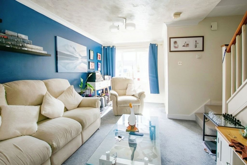 Property photo 3 of 10