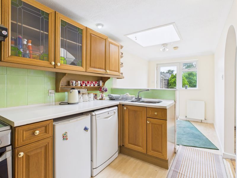 Property photo 2 of 17 Kitchen Breakfast Room
