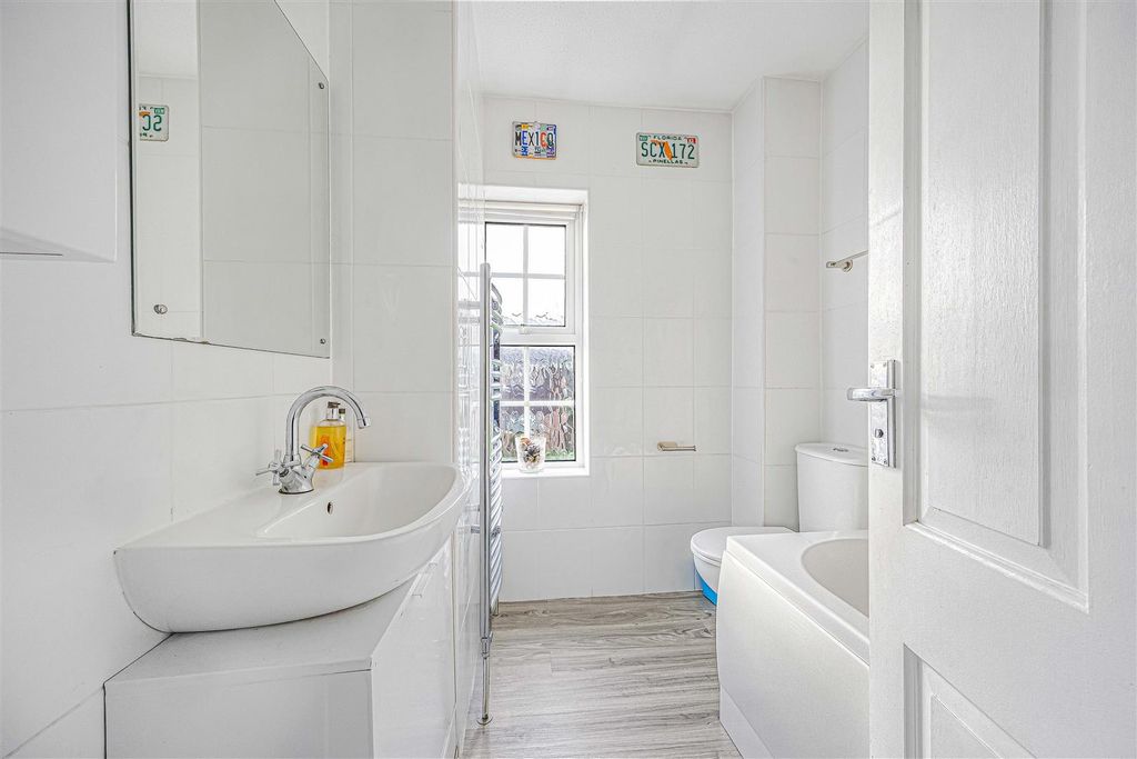 Additional image 20 of 4 bed detached house for saleBalmoral, Cranbrook Estate, Maidenhead SL6