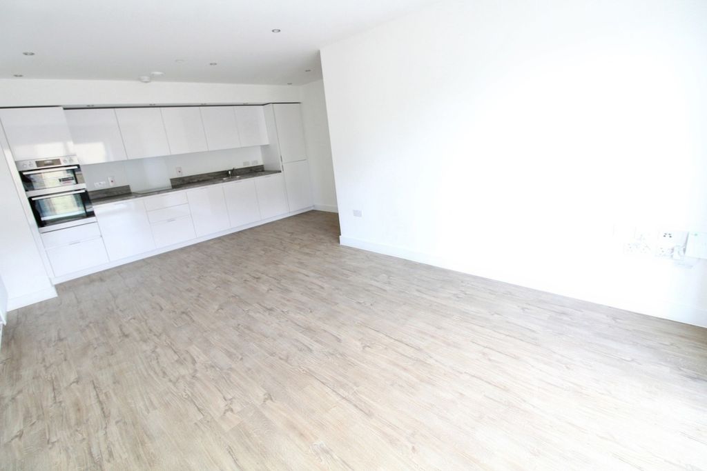 Property photo 3 of 19 Pbox-Img.Jpg