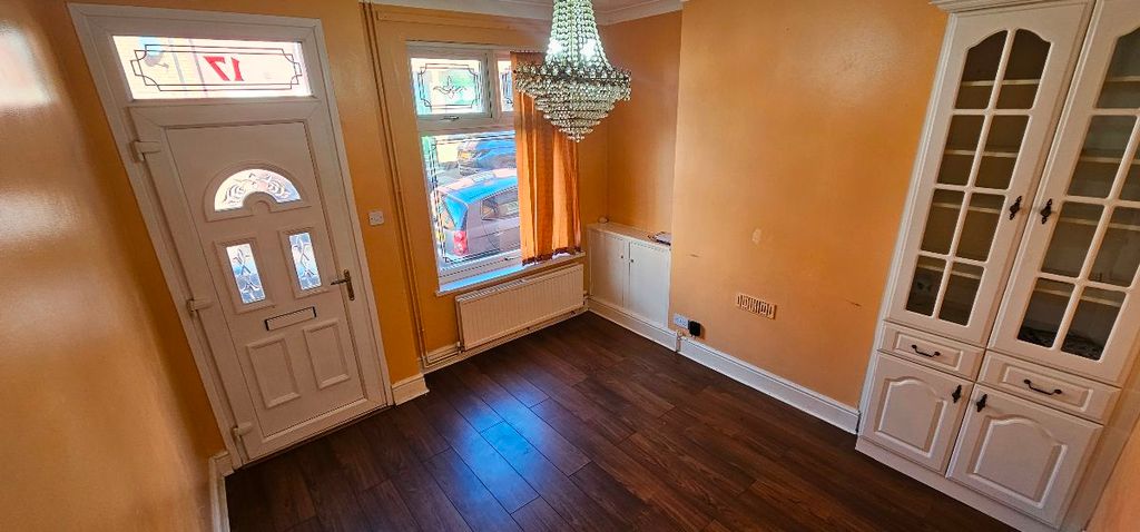 Property photo 3 of 20