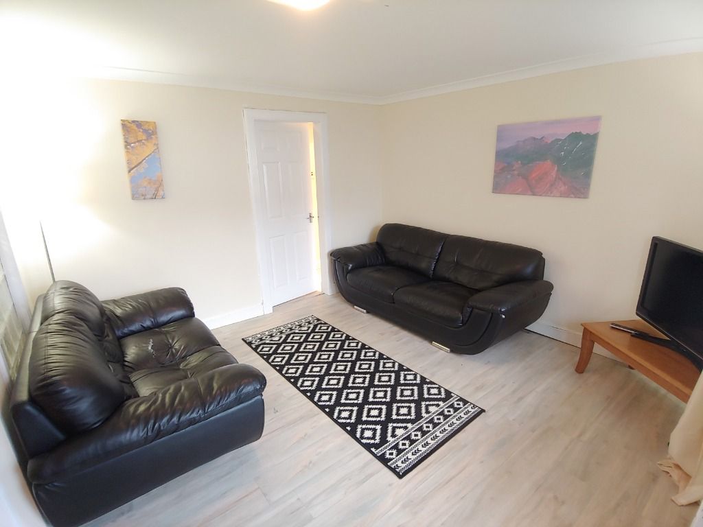 Property photo 2 of 10 Photo 2