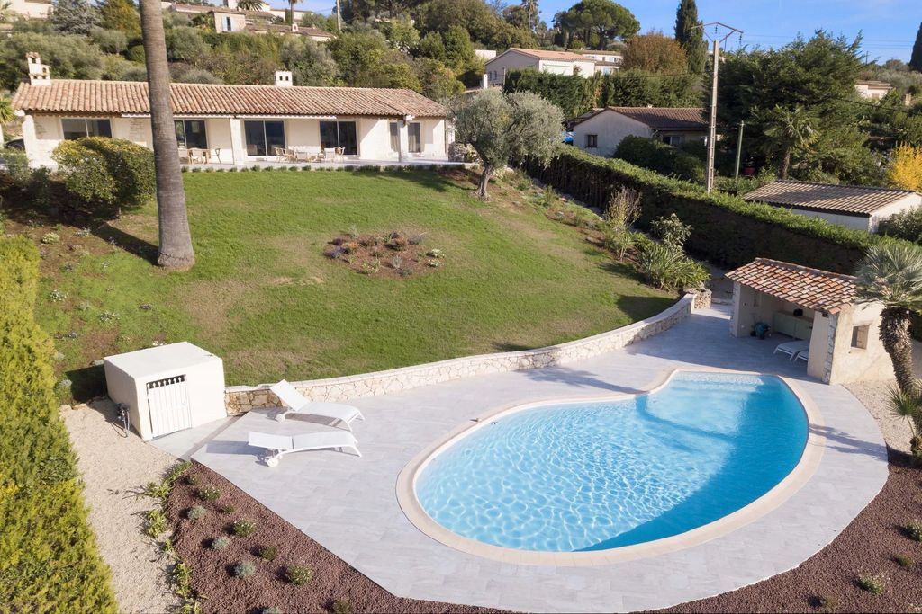 Property photo 1 of 22