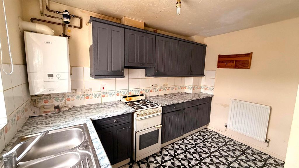 Property photo 2 of 10 8617605F-Afae-4624-8414-A37Ab854Dac4.Jpg