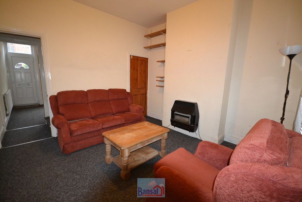 Property photo 3 of 12