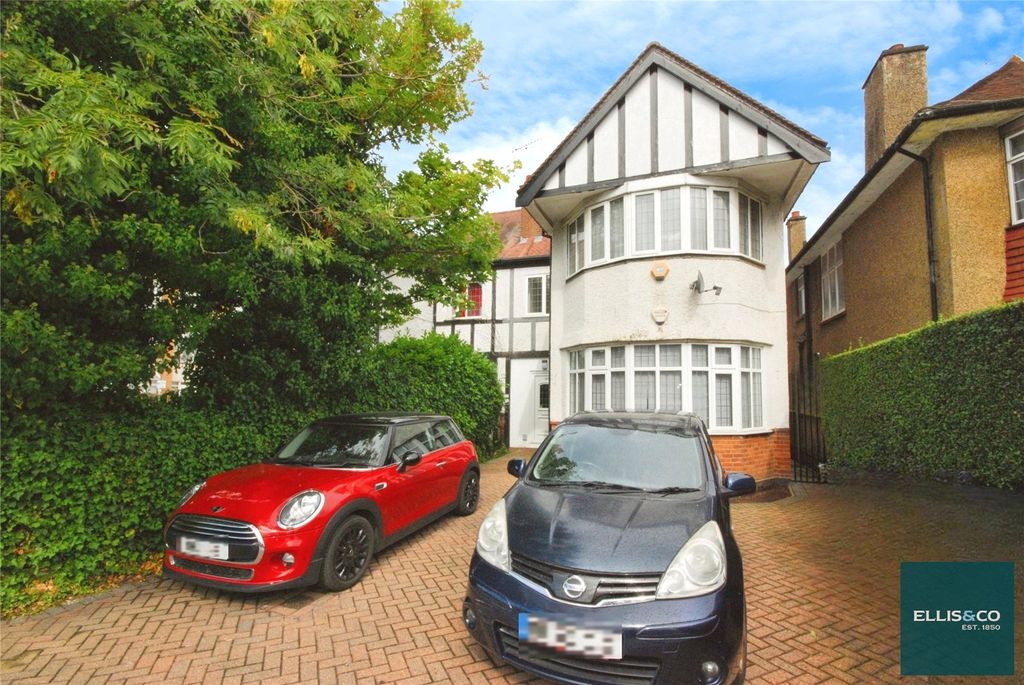 Property photo 1 of 8 Picture No. 17