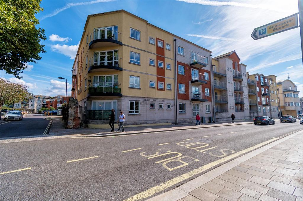 Property photo 1 of 17 Main Picture